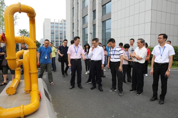 省委黨校現(xiàn)場教學首批學員來到浙江省特檢院海寧基地參觀學習 省委黨,F(xiàn)場教學首批學員來到浙江省特檢院海寧基地參觀學習