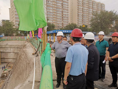 西固區(qū)政府主要領(lǐng)導(dǎo)調(diào)研蘭州高壓閥門限公司及重點(diǎn)項(xiàng)目建設(shè) 西固區(qū)政府主要領(lǐng)導(dǎo)調(diào)研蘭州高壓閥門限公司及重點(diǎn)項(xiàng)目建設(shè)
