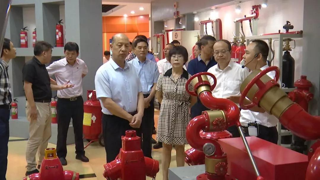 培育好水暖市場 保障行業(yè)健康發(fā)展——副省長鄭建閩到南安調(diào)研市場監(jiān)管工作 培育好水暖市場 保障行業(yè)健康發(fā)展——副省長鄭建閩到南安調(diào)研市場監(jiān)管工作