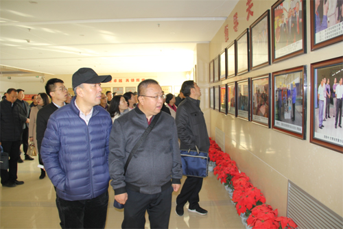 參觀交流拓思路,相互學(xué)習(xí)促提升,蘭高閥迎來(lái)百人大團(tuán)參觀 參觀交流拓思路,相互學(xué)習(xí)促提升,蘭高閥迎來(lái)百人大團(tuán)參觀