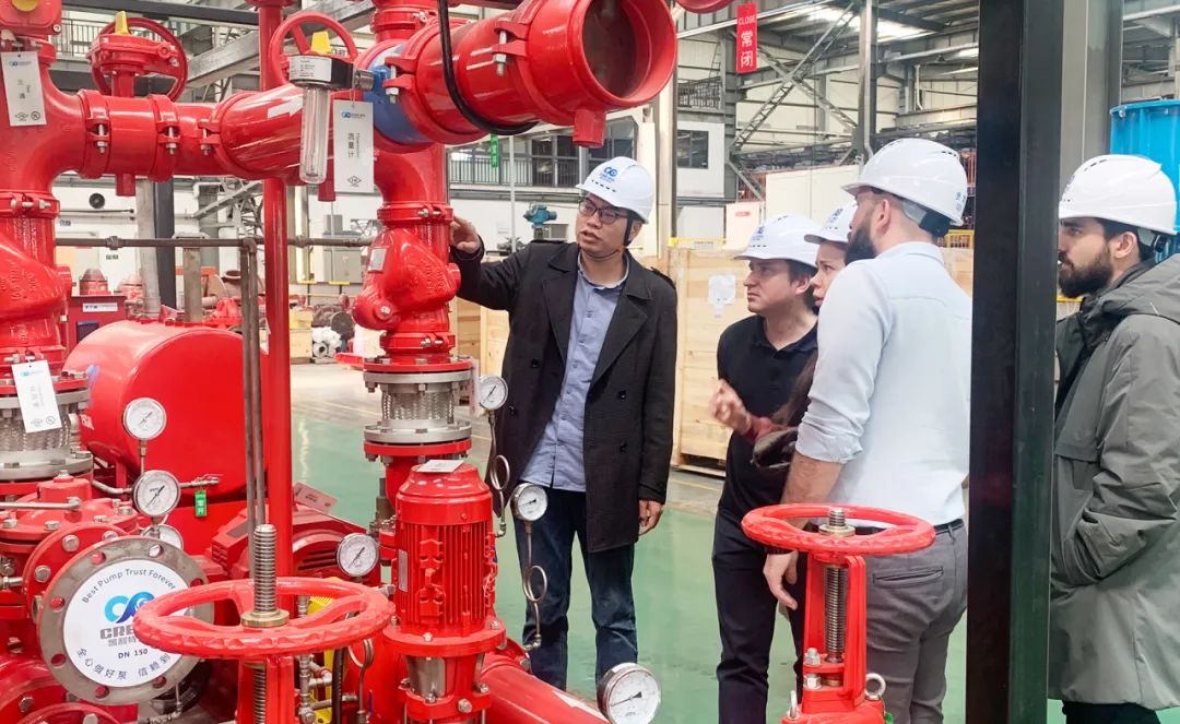 俄羅斯客戶到訪凱利特泵業(yè),共探合作新契機(jī) 俄羅斯客戶到訪凱利特泵業(yè),共探合作新契機(jī)