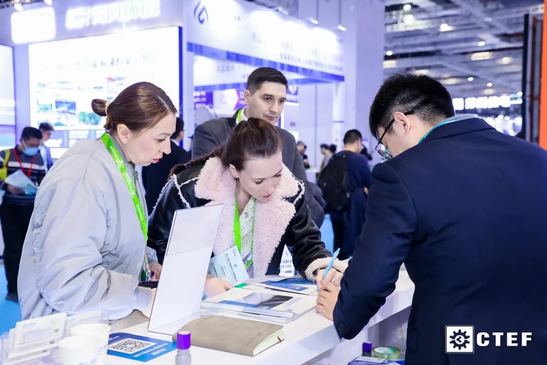 中國(guó)化工裝備展盛啟:微化工企業(yè)聚首,共繪產(chǎn)業(yè)新藍(lán)圖 中國(guó)化工裝備展盛啟:微化工企業(yè)聚首,共繪產(chǎn)業(yè)新藍(lán)圖
